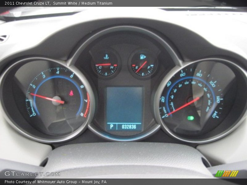 Summit White / Medium Titanium 2011 Chevrolet Cruze LT