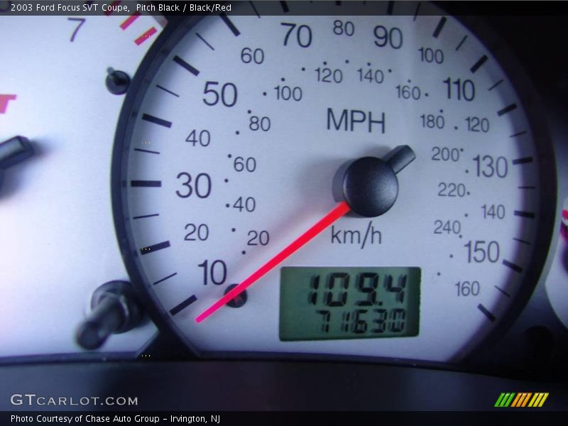 Pitch Black / Black/Red 2003 Ford Focus SVT Coupe