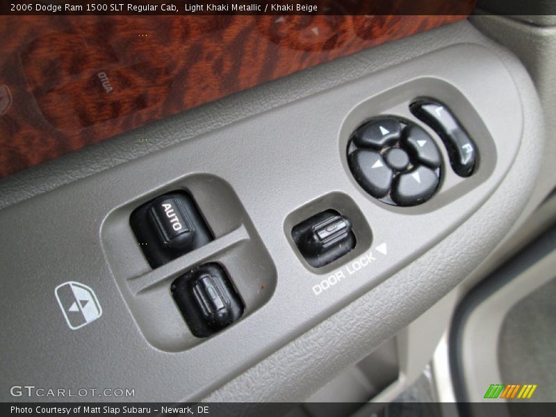 Light Khaki Metallic / Khaki Beige 2006 Dodge Ram 1500 SLT Regular Cab