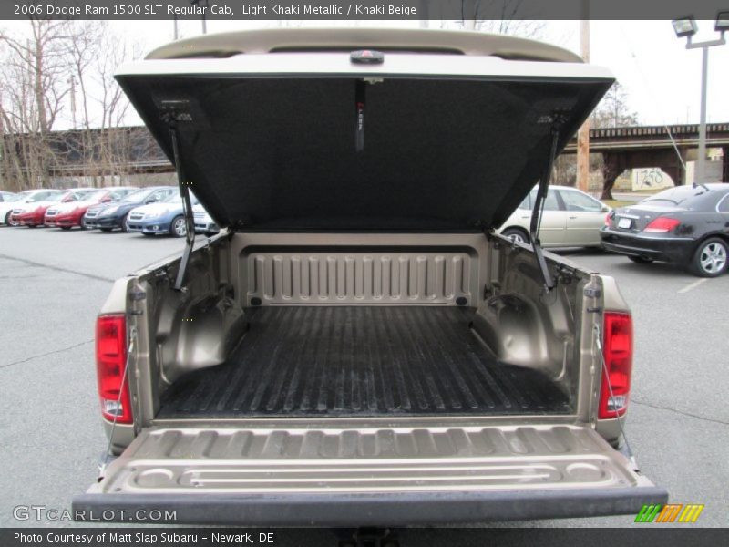 Light Khaki Metallic / Khaki Beige 2006 Dodge Ram 1500 SLT Regular Cab
