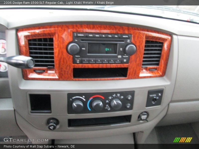 Light Khaki Metallic / Khaki Beige 2006 Dodge Ram 1500 SLT Regular Cab