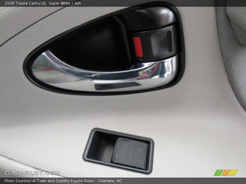 Super White / Ash 2008 Toyota Camry LE