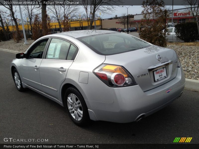 Radiant Silver / Charcoal 2010 Nissan Altima 2.5 S