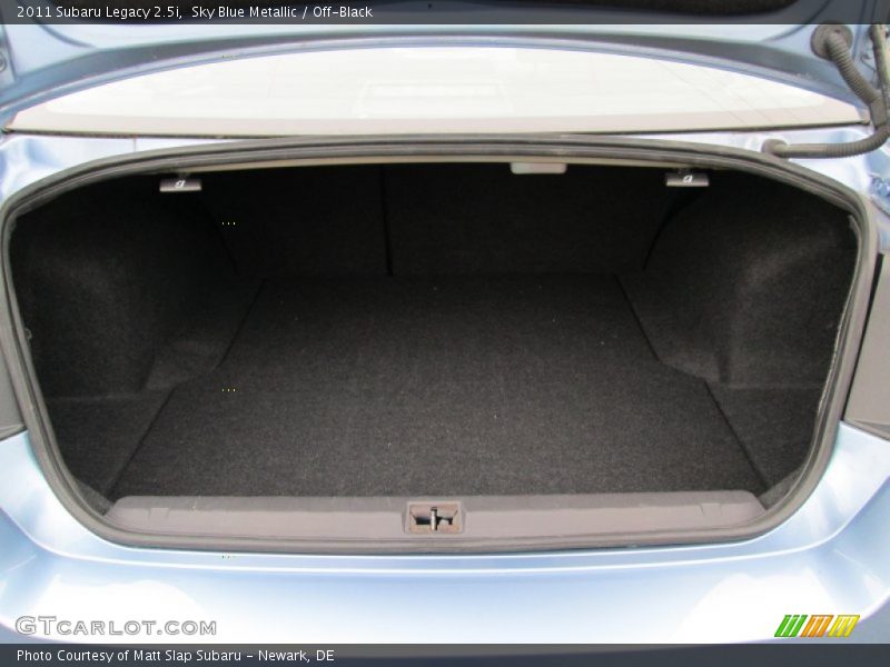 Sky Blue Metallic / Off-Black 2011 Subaru Legacy 2.5i