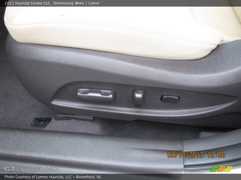 Shimmering White / Camel 2011 Hyundai Sonata GLS