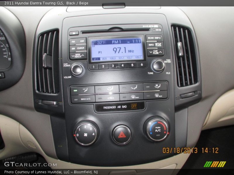 Black / Beige 2011 Hyundai Elantra Touring GLS