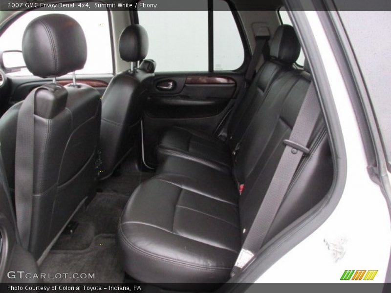 Summit White / Ebony 2007 GMC Envoy Denali 4x4
