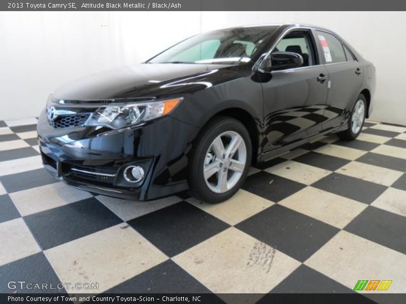 Attitude Black Metallic / Black/Ash 2013 Toyota Camry SE