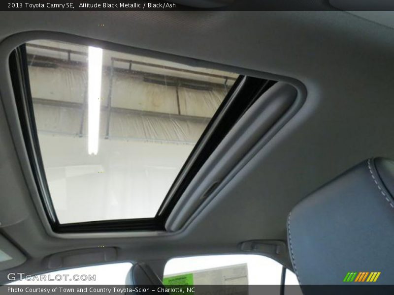 Attitude Black Metallic / Black/Ash 2013 Toyota Camry SE