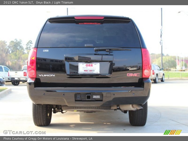 Onyx Black / Light Titanium 2013 GMC Yukon SLT