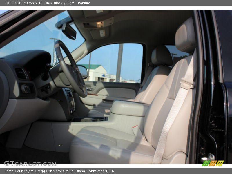 Onyx Black / Light Titanium 2013 GMC Yukon SLT