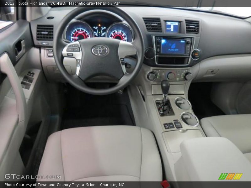 Magnetic Gray Metallic / Ash 2013 Toyota Highlander V6 4WD