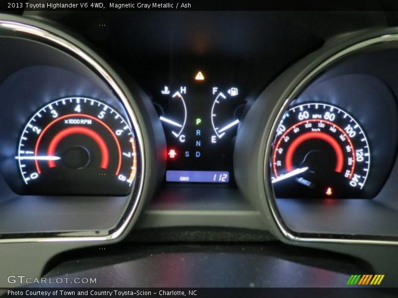 Magnetic Gray Metallic / Ash 2013 Toyota Highlander V6 4WD