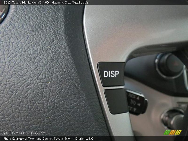 Magnetic Gray Metallic / Ash 2013 Toyota Highlander V6 4WD