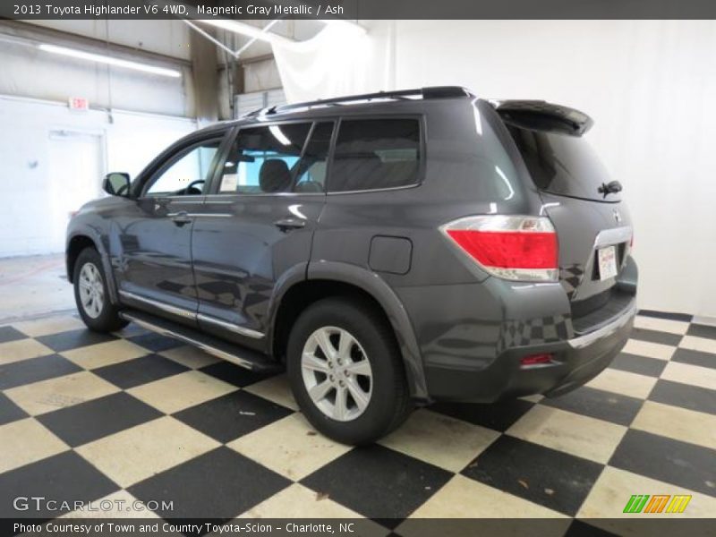 Magnetic Gray Metallic / Ash 2013 Toyota Highlander V6 4WD
