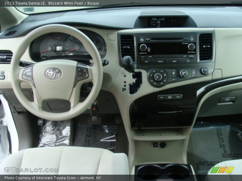 Blizzard White Pearl / Bisque 2011 Toyota Sienna LE