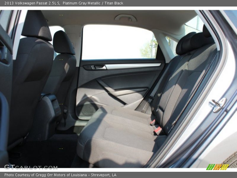 Platinum Gray Metallic / Titan Black 2013 Volkswagen Passat 2.5L S