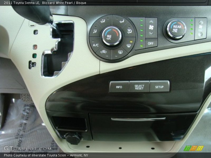 Blizzard White Pearl / Bisque 2011 Toyota Sienna LE