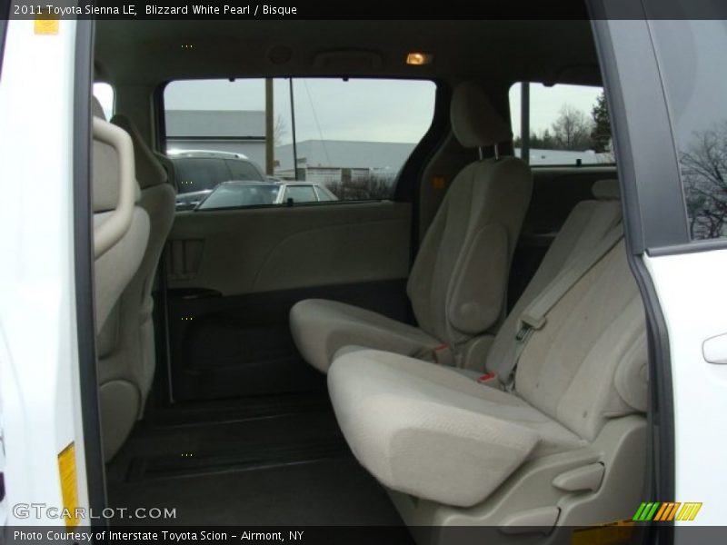 Blizzard White Pearl / Bisque 2011 Toyota Sienna LE