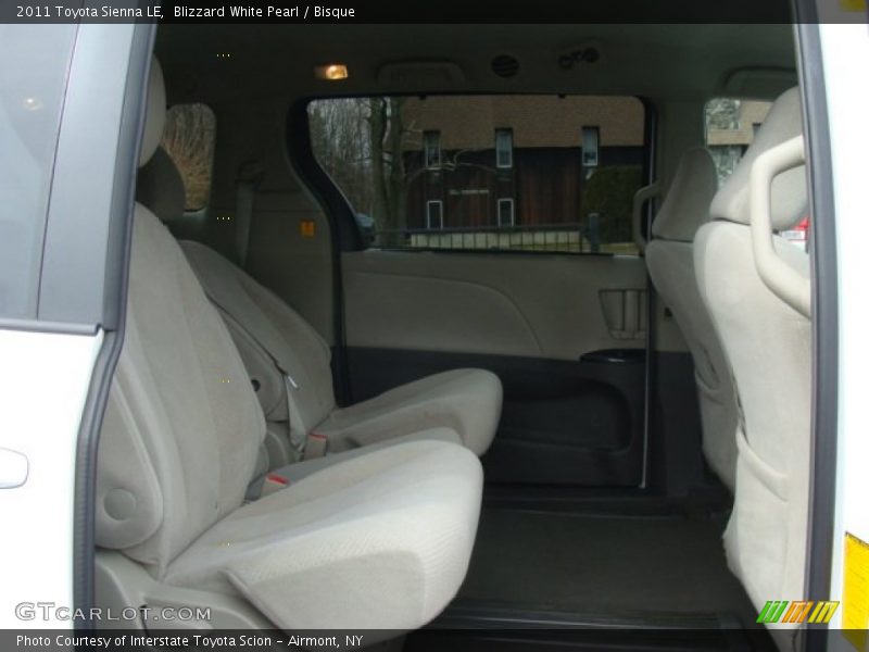Blizzard White Pearl / Bisque 2011 Toyota Sienna LE