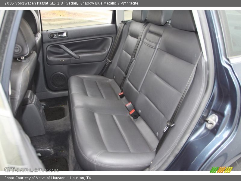 Rear Seat of 2005 Passat GLS 1.8T Sedan