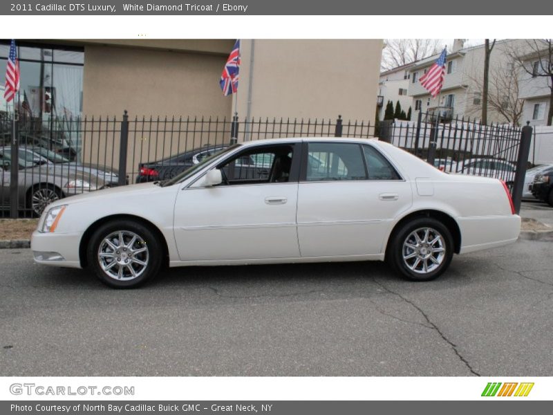 White Diamond Tricoat / Ebony 2011 Cadillac DTS Luxury