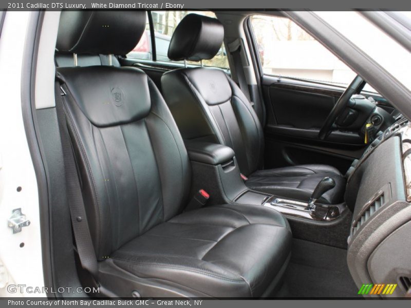 White Diamond Tricoat / Ebony 2011 Cadillac DTS Luxury