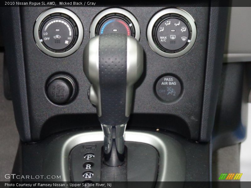 Wicked Black / Gray 2010 Nissan Rogue SL AWD