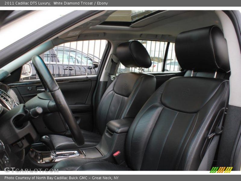 White Diamond Tricoat / Ebony 2011 Cadillac DTS Luxury