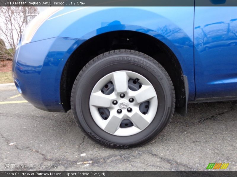  2010 Rogue S AWD Wheel
