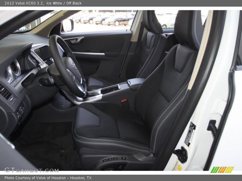 Ice White / Off Black 2013 Volvo XC60 3.2