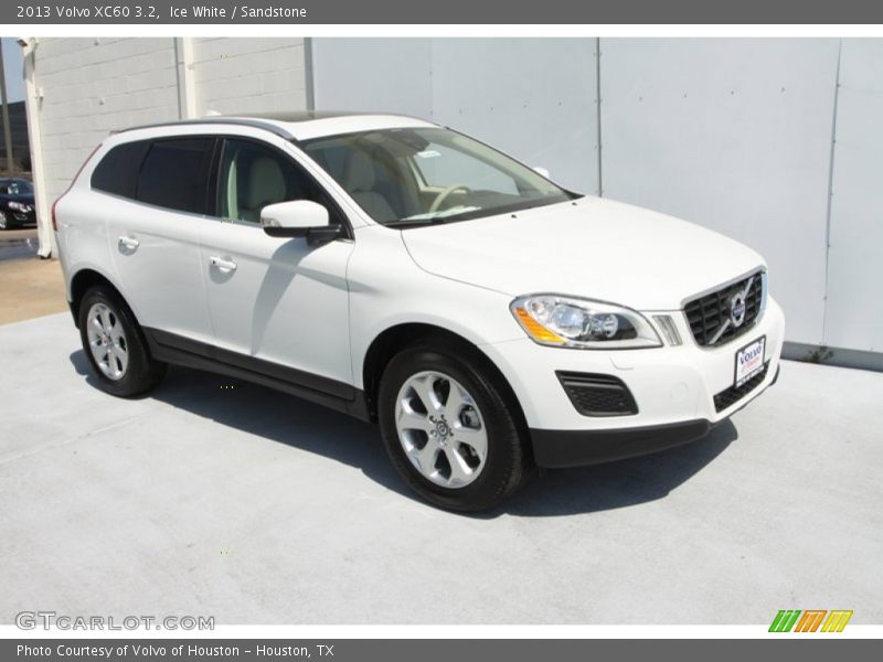 Ice White / Sandstone 2013 Volvo XC60 3.2