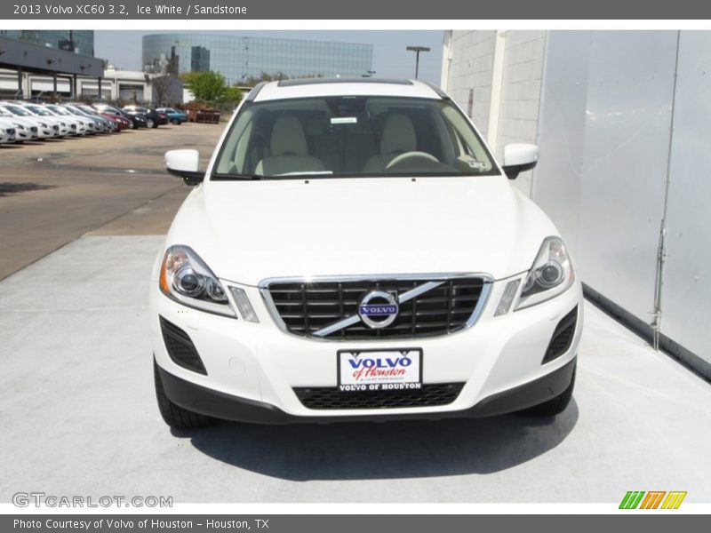 Ice White / Sandstone 2013 Volvo XC60 3.2