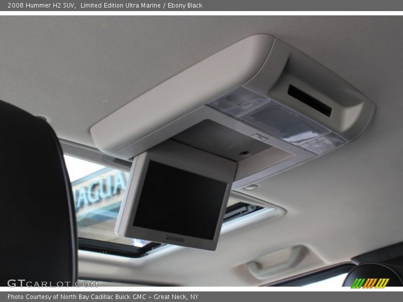 Entertainment System of 2008 H2 SUV