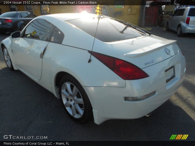 Pikes Peak White Pearl / Carbon Black 2004 Nissan 350Z Coupe