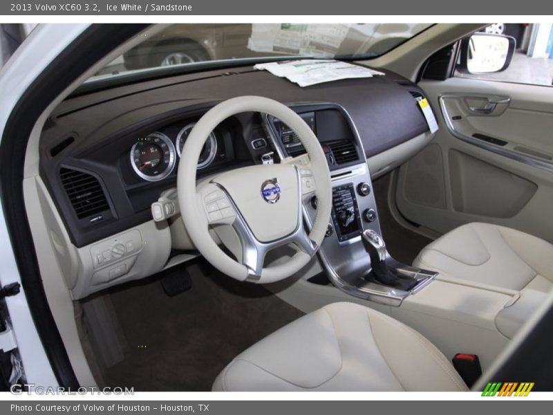  2013 XC60 3.2 Sandstone Interior