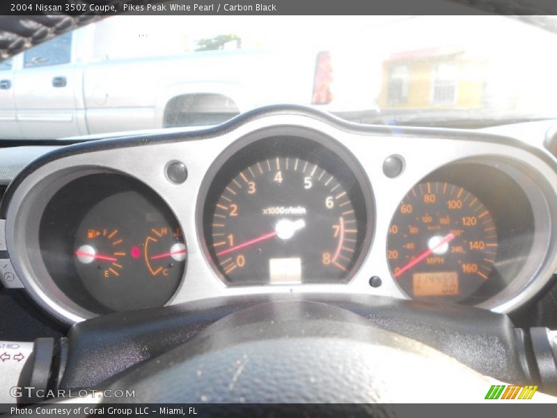 Pikes Peak White Pearl / Carbon Black 2004 Nissan 350Z Coupe