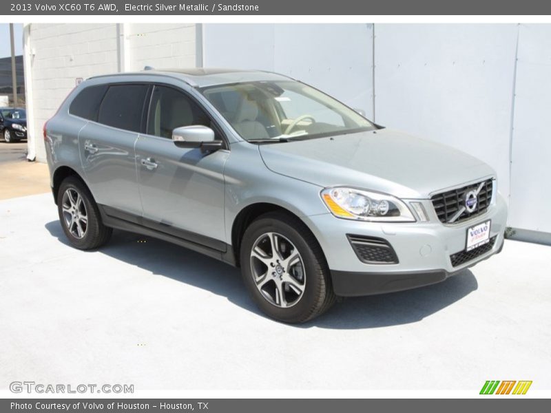 Electric Silver Metallic / Sandstone 2013 Volvo XC60 T6 AWD
