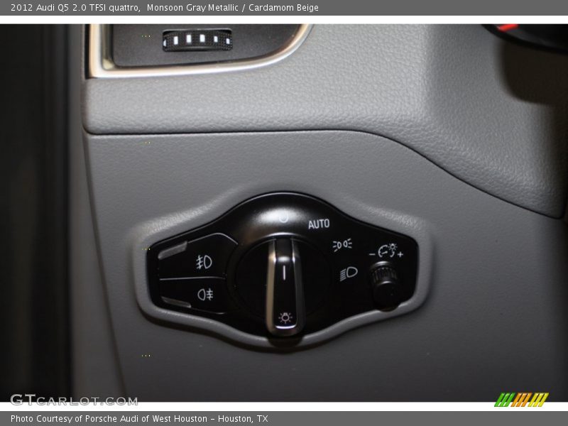 Monsoon Gray Metallic / Cardamom Beige 2012 Audi Q5 2.0 TFSI quattro
