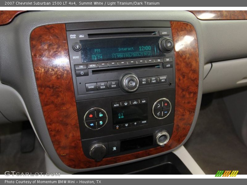 Summit White / Light Titanium/Dark Titanium 2007 Chevrolet Suburban 1500 LT 4x4