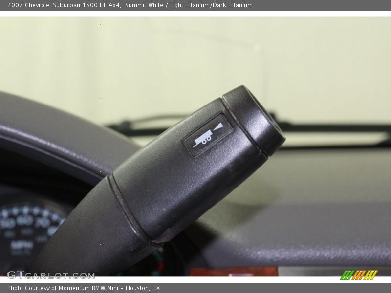 Summit White / Light Titanium/Dark Titanium 2007 Chevrolet Suburban 1500 LT 4x4