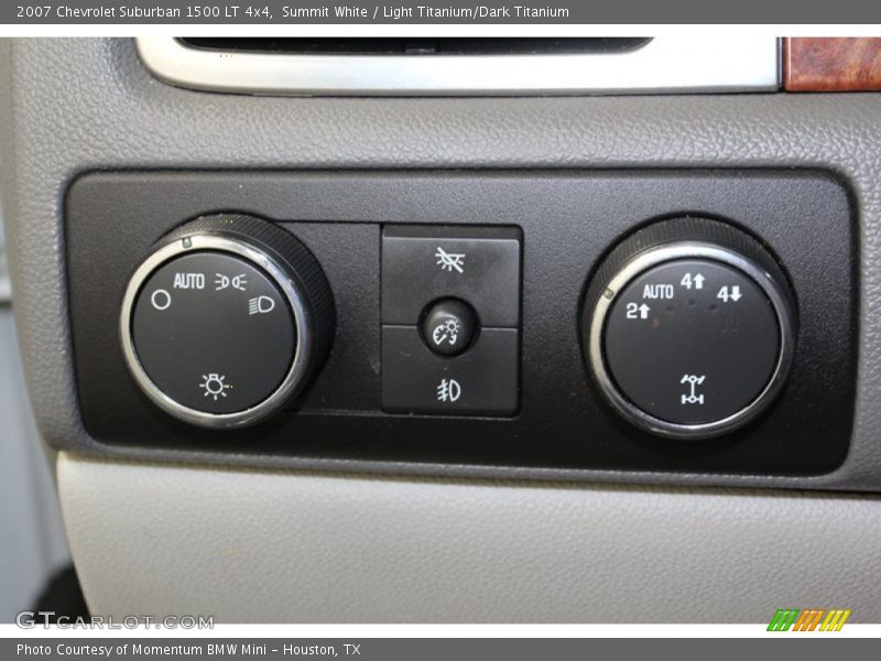 Summit White / Light Titanium/Dark Titanium 2007 Chevrolet Suburban 1500 LT 4x4