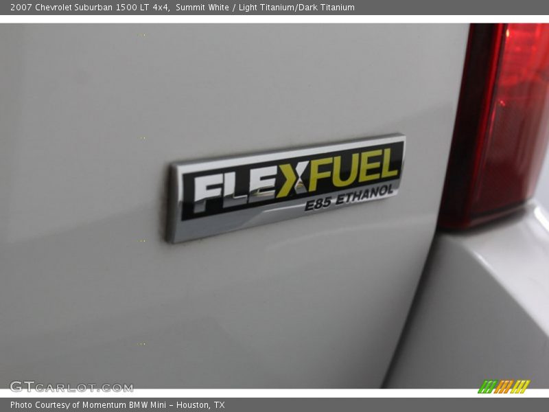 Summit White / Light Titanium/Dark Titanium 2007 Chevrolet Suburban 1500 LT 4x4