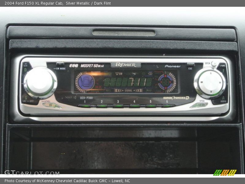 Silver Metallic / Dark Flint 2004 Ford F150 XL Regular Cab