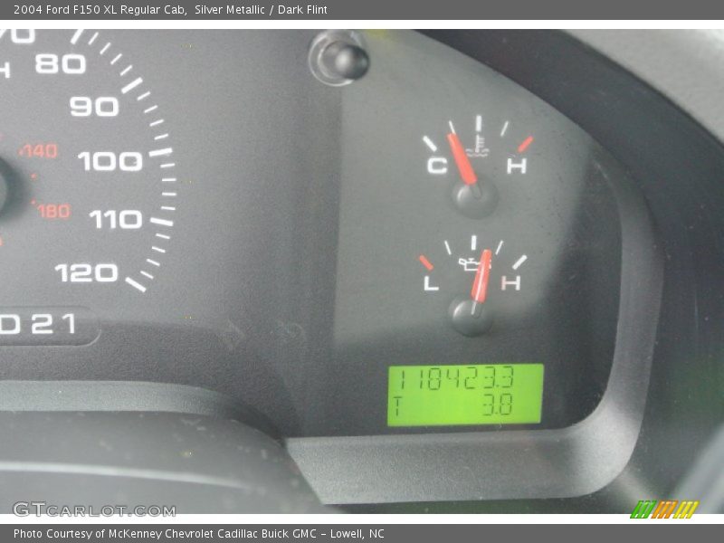 Silver Metallic / Dark Flint 2004 Ford F150 XL Regular Cab