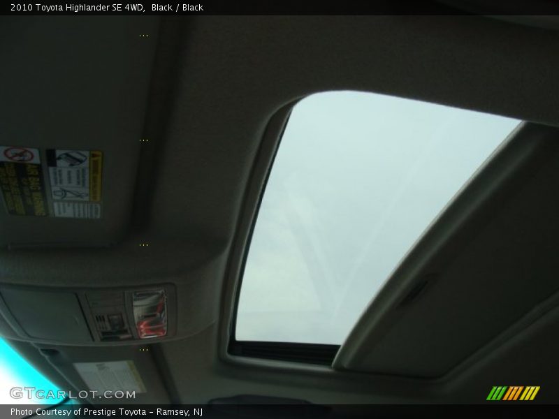 Black / Black 2010 Toyota Highlander SE 4WD