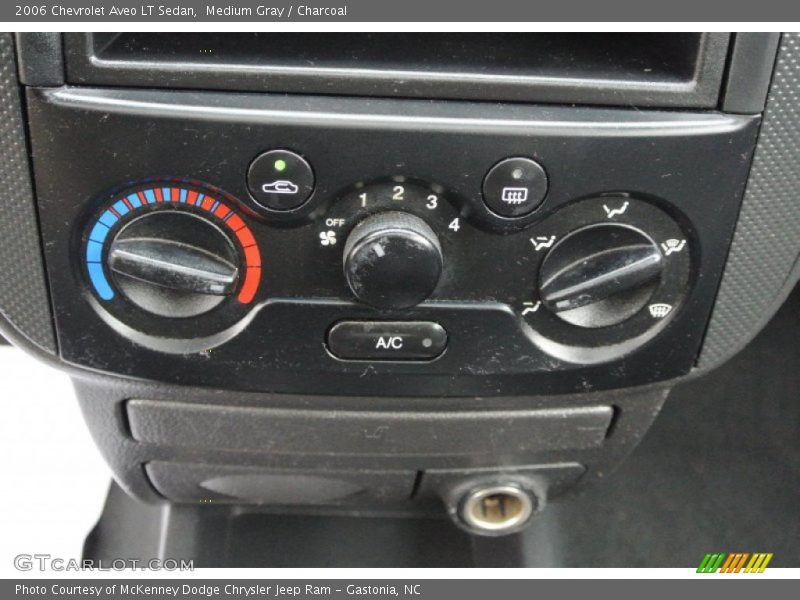 Medium Gray / Charcoal 2006 Chevrolet Aveo LT Sedan