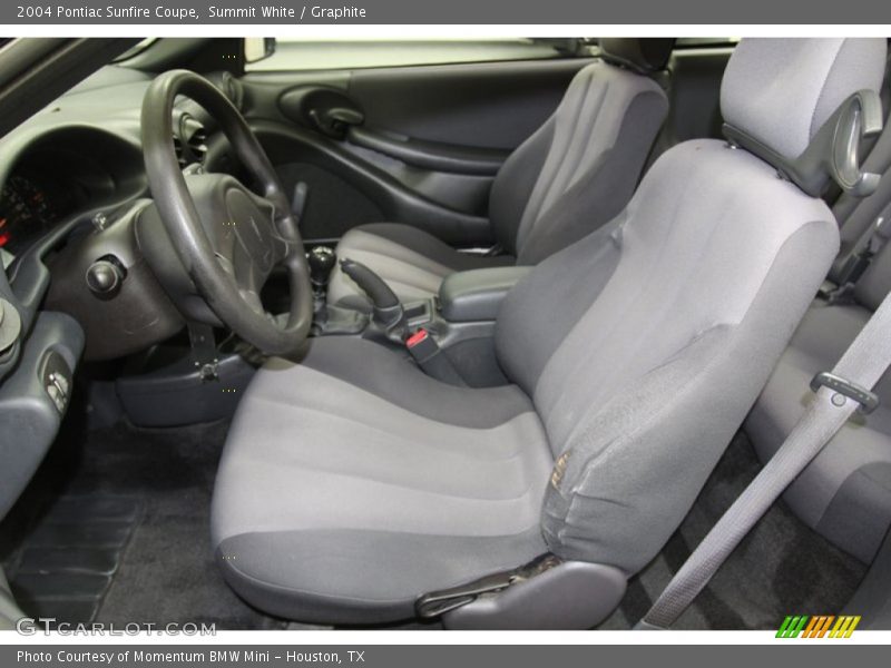  2004 Sunfire Coupe Graphite Interior