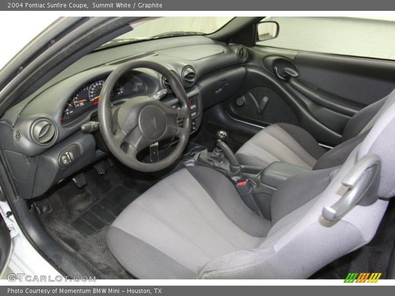  2004 Sunfire Coupe Graphite Interior