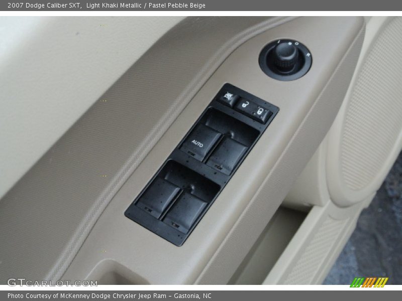 Controls of 2007 Caliber SXT